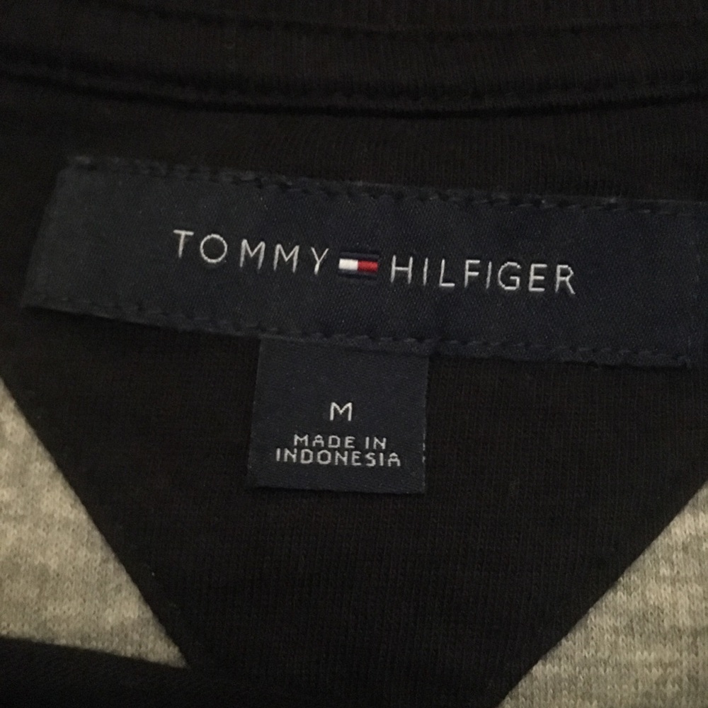 Tommy Hilfiger shirt - Picture 3 of 3